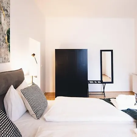 Elegantes Mit Terrasse Apartament